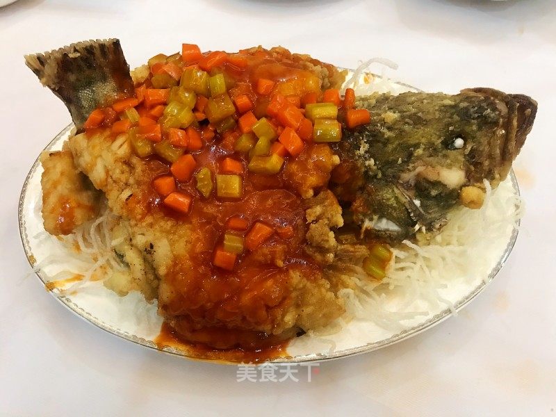 松鼠桂鱼的做法_松鼠桂鱼怎么做_冷水浮萍的菜谱_美食天下