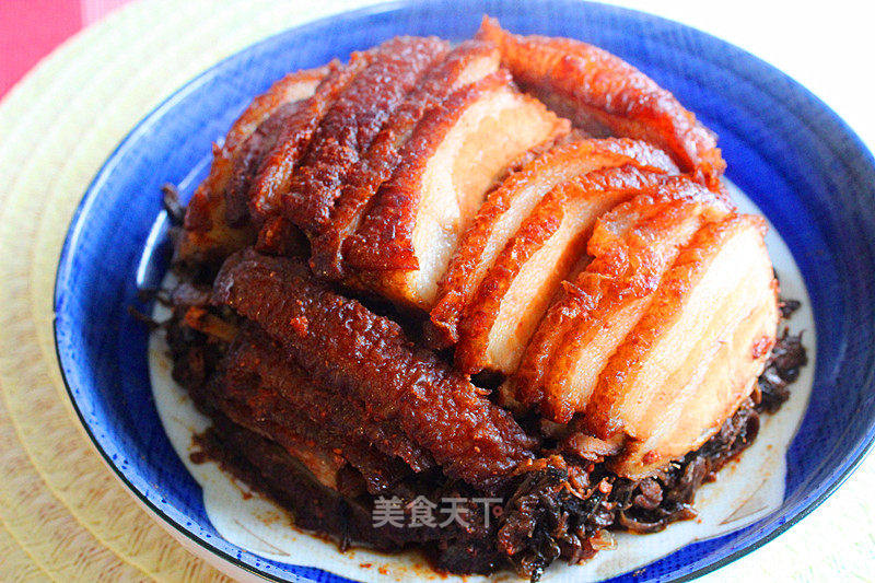 客家梅菜扣肉的做法_【每日新品】客家梅菜扣肉_客家梅菜扣肉怎么做_寒飘的菜谱_美食天下