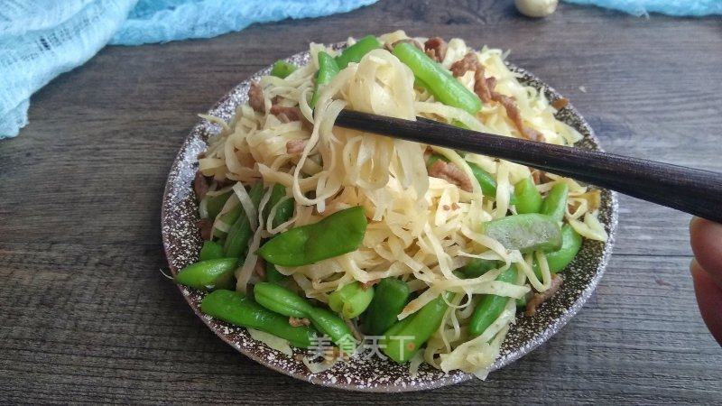家常炒饼丝的做法_家常炒饼丝怎么做_美女天天的菜谱_美食天下