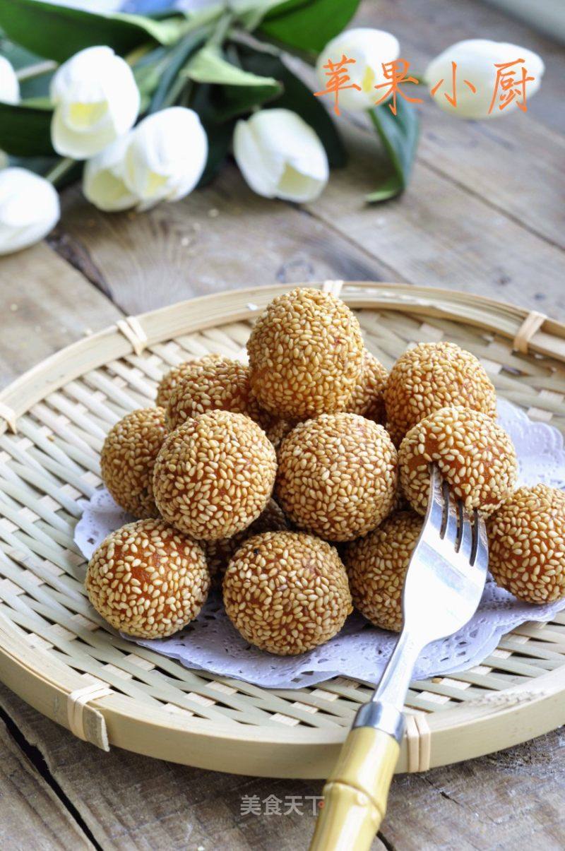 南瓜芝麻团的做法_南瓜芝麻团怎么做_A苹果小厨的菜谱_美食天下