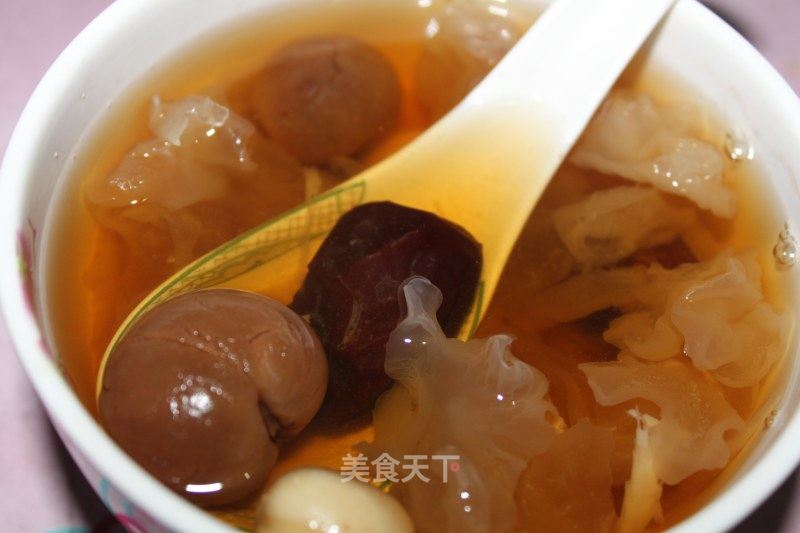 桂圆莲子银耳汤的做法_桂圆莲子银耳百合汤_桂圆莲子银耳汤怎么做_菜谱_美食天下