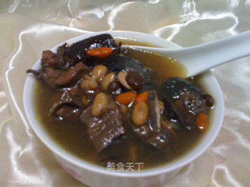 何首乌黑豆乌鸡汤的做法_何首乌黑豆乌鸡汤怎么做_菜谱_美食天下