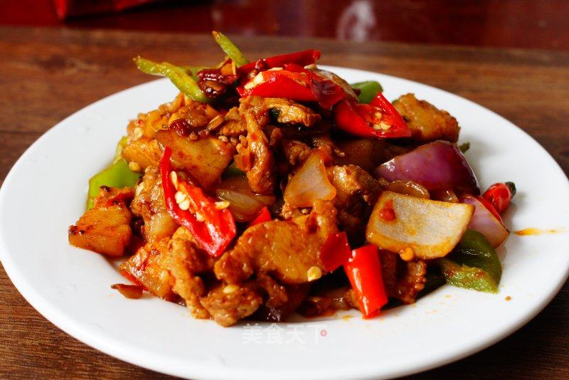 农家小炒肉的做法_农家小炒肉怎么做_北鼻girl的菜谱_美食天下