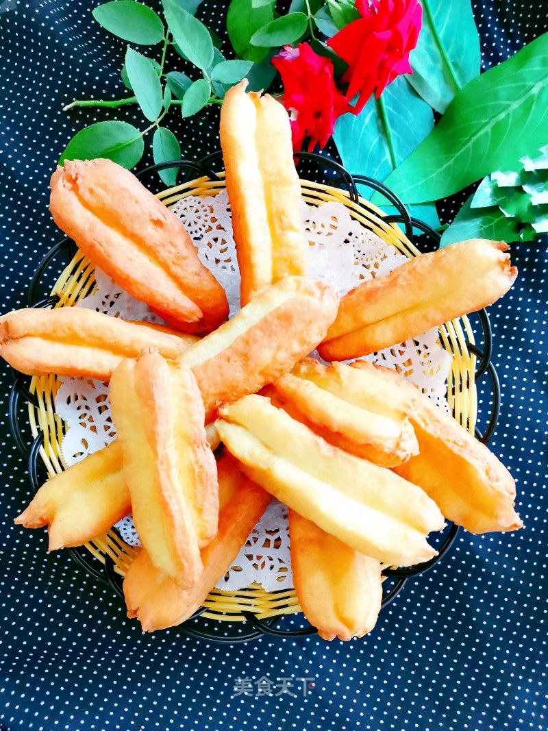 奶香小油条的做法_奶香小油条怎么做_芊芊_DOkzbcaviraI的菜谱_美食天下