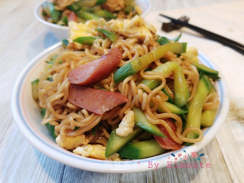 炒方便面的做法_炒方便面怎么做_elmonte的菜谱_美食天下