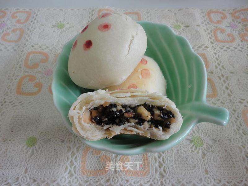 翻毛五仁月饼的做法_翻毛五仁月饼怎么做_金凤栖梧的菜谱_美食天下
