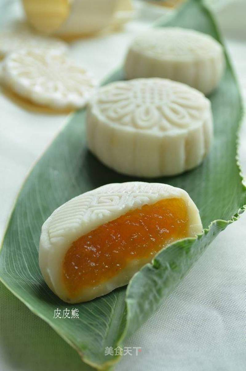 哈密瓜冰皮月饼的做法_哈密瓜冰皮月饼怎么做_菜谱_美食天下