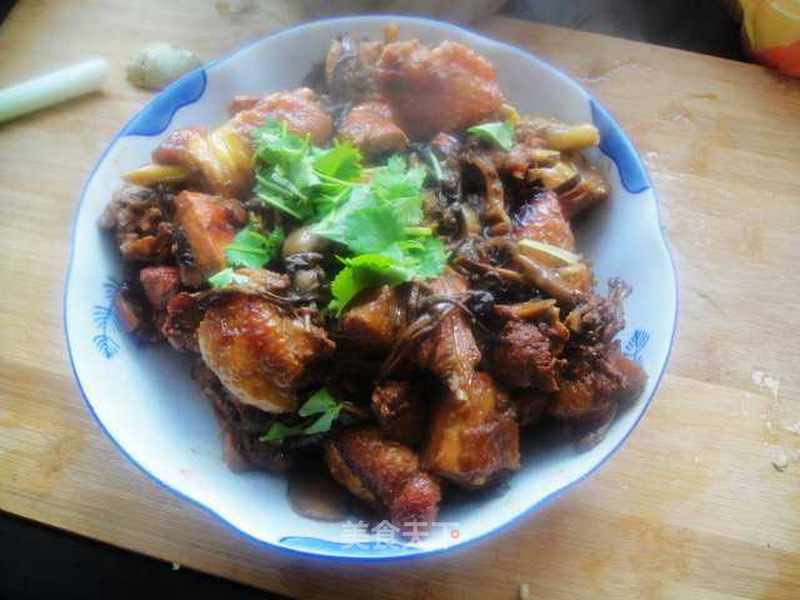 小鸡炖蘑菇的做法_小鸡炖蘑菇怎么做_菜谱_美食天下