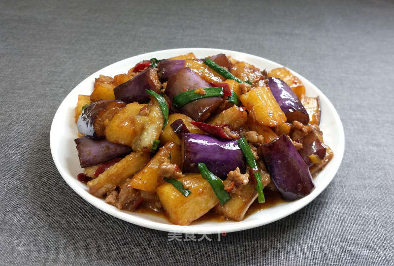 土豆烧茄子的做法_土豆烧茄子怎么做_零下一度0511的菜谱_美食天下