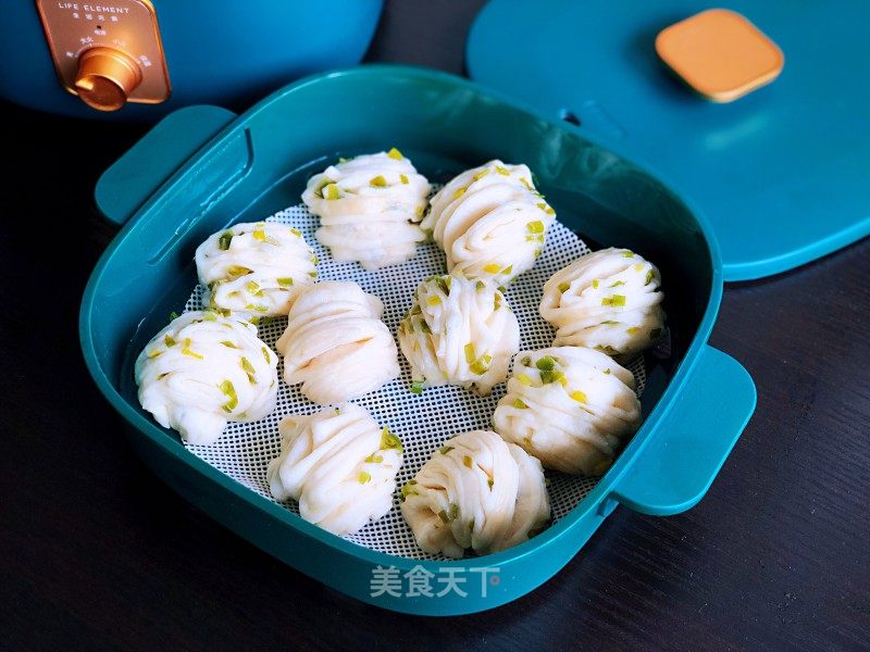 迷你葱香花卷的做法_迷你葱香花卷怎么做_美食妃英理的菜谱_美食天下