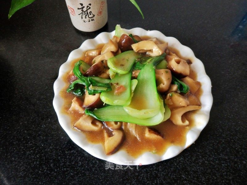 香菇炒油菜的做法_香菇炒油菜怎么做_金凤栖梧的菜谱_美食天下