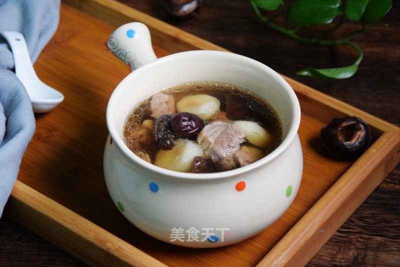 马蹄冬菇羊肉汤的做法_马蹄冬菇羊肉汤怎么做_緣豆兒的菜谱_美食天下