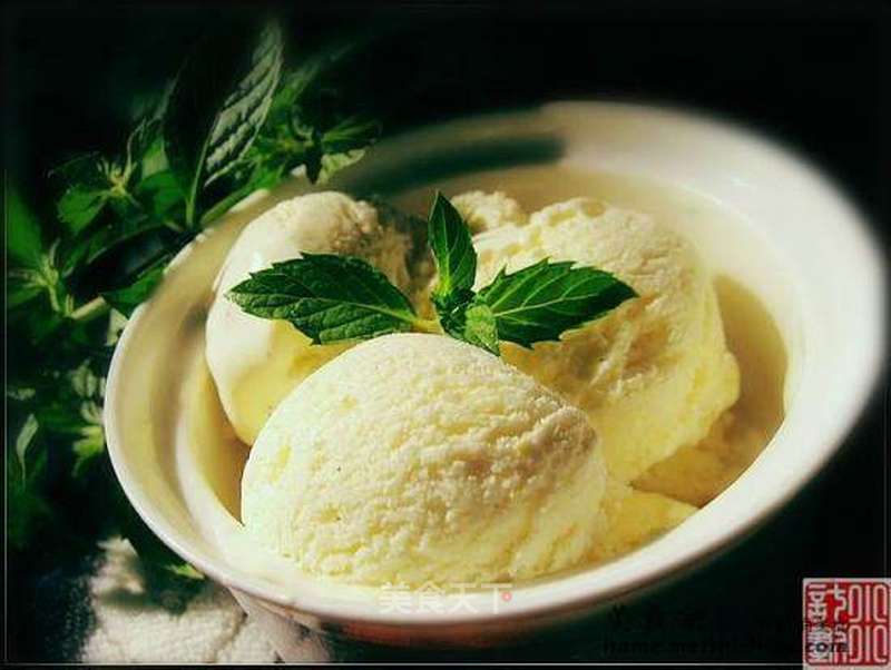香草牛奶冰激凌的做法_香草牛奶冰激凌怎么做_菜谱_美食天下