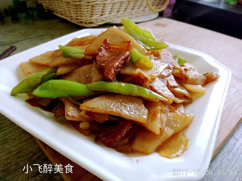 尖椒土豆片的做法_尖椒土豆片怎么做_小飞醉美食的菜谱_美食天下