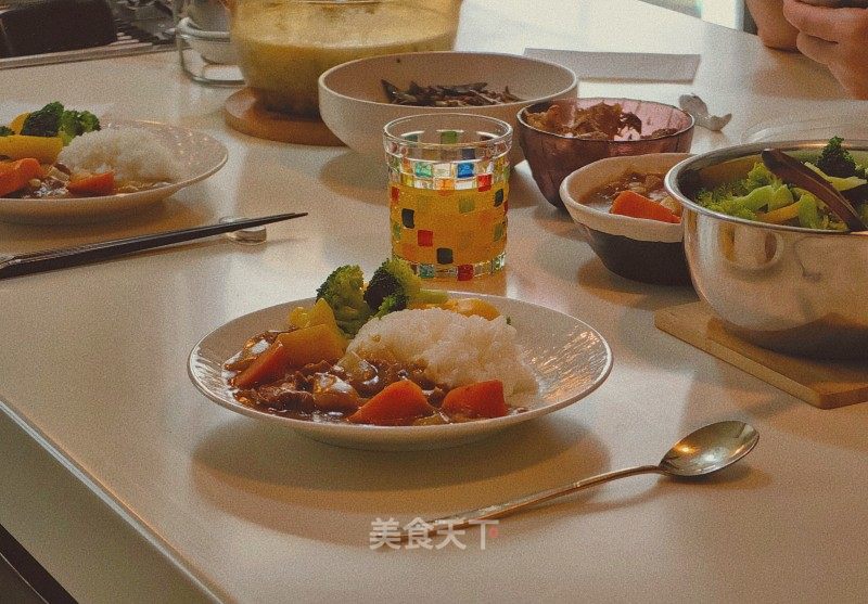 牛腩咖喱的做法_牛腩咖喱怎么做_seiseizhang的菜谱_美食天下