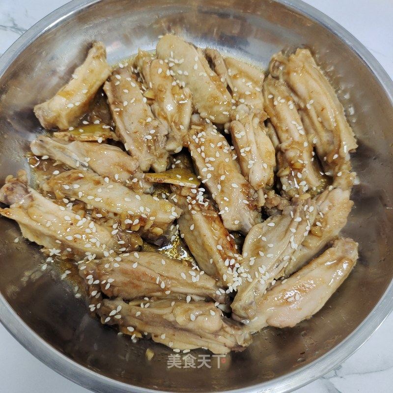 蒜蓉煎鸡翅的做法_蒜蓉煎鸡翅怎么做_大梓渝🐠210316的菜谱_美食天下