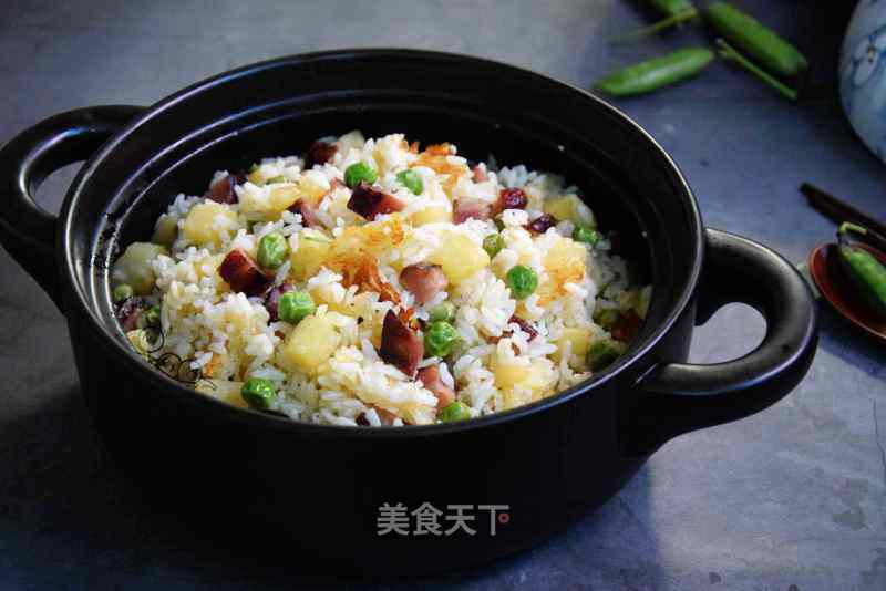 腊肉土豆焖饭的做法_腊肉土豆焖饭怎么做_緣豆兒的菜谱_美食天下