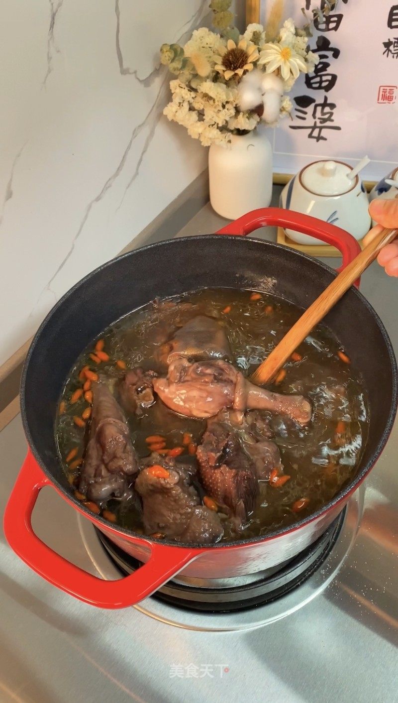 四物番鸭汤的做法_四物番鸭汤怎么做_三叶秋小厨的菜谱_美食天下