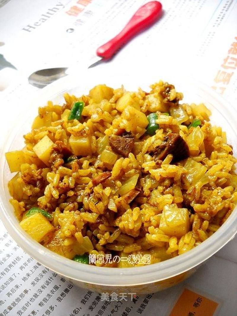 咖喱牛肉焖饭的做法_咖喱牛肉焖饭怎么做_菜谱_美食天下