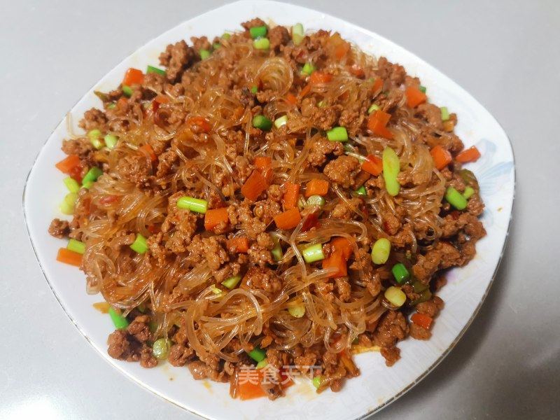蚂蚁上树的做法_蚂蚁上树(肉末粉丝)_蚂蚁上树怎么做_哲妈——爱生活爱家人爱厨房的菜谱_美食天下