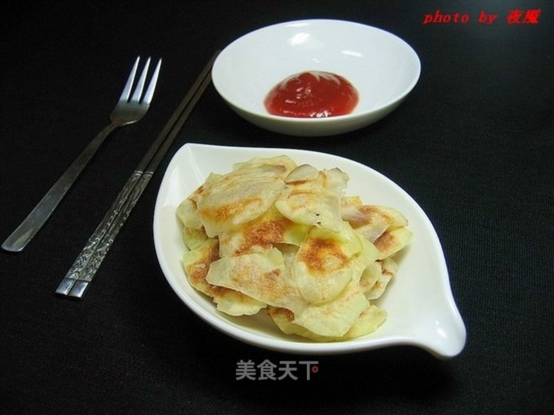 微波炉无油薯片的做法_微波炉无油薯片怎么做_夜魇的菜谱_美食天下
