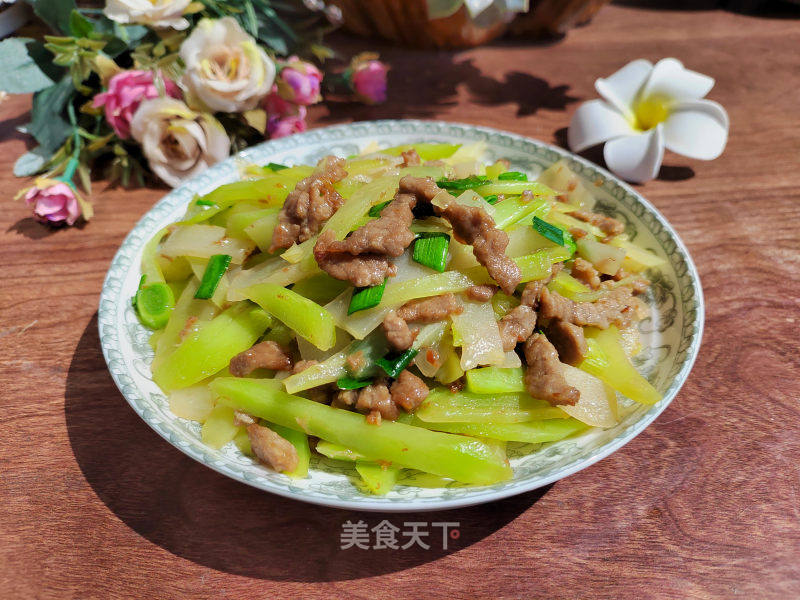 莴笋炒牛肉的做法_莴笋炒牛肉怎么做_清水淡竹的菜谱_美食天下