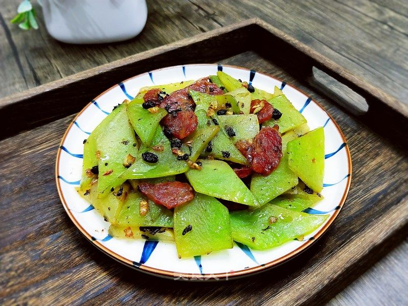 腊肠豆豉炒莴笋 的做法_腊肠豆豉炒莴笋 怎么做_宸·羽的菜谱_美食天下