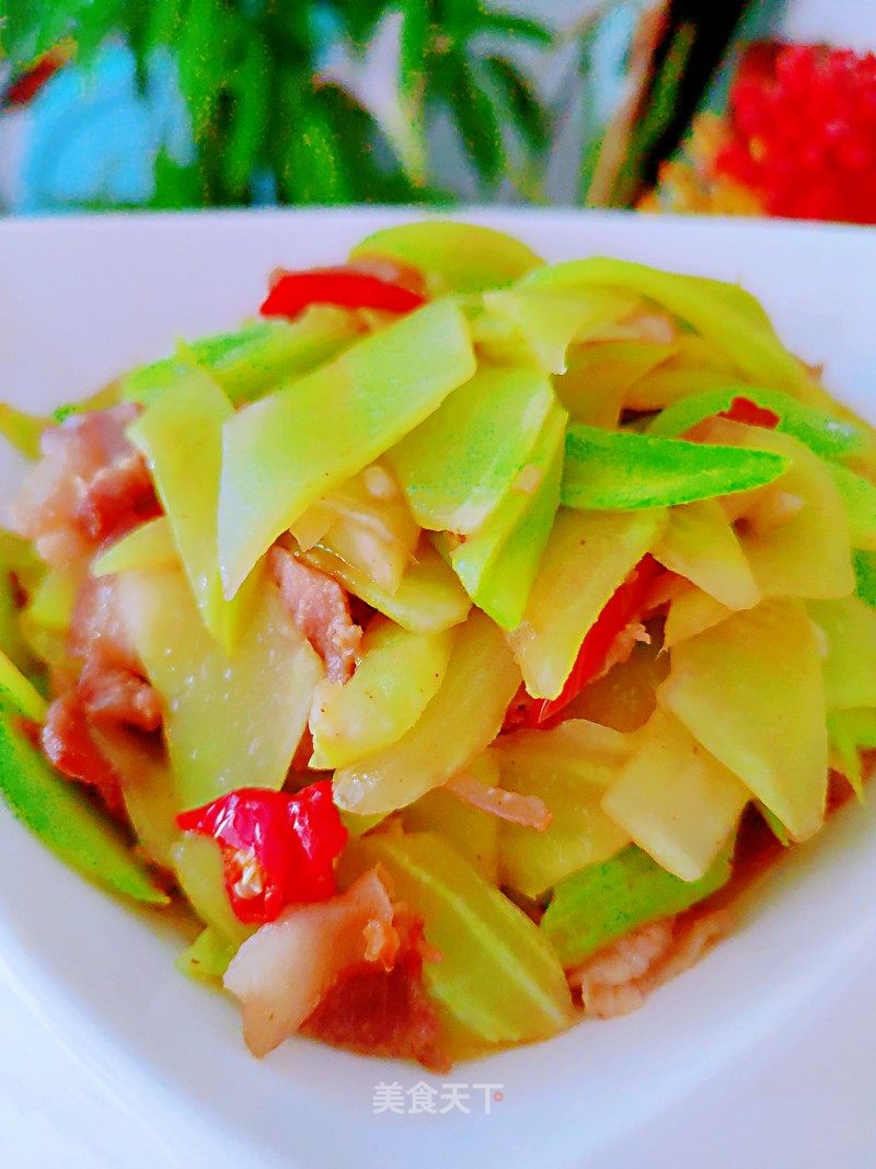 莴笋炒肉的做法_莴笋炒肉怎么做_芊芊_DOkzbcaviraI的菜谱_美食天下