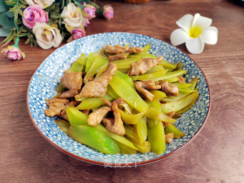 莴笋炒肉片的做法_莴笋炒肉片怎么做_清水淡竹的菜谱_美食天下