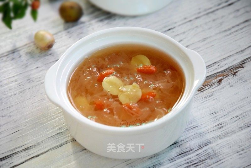 冰糖银耳莲子羹的做法_冰糖银耳莲子羹怎么做_緣豆兒的菜谱_美食天下