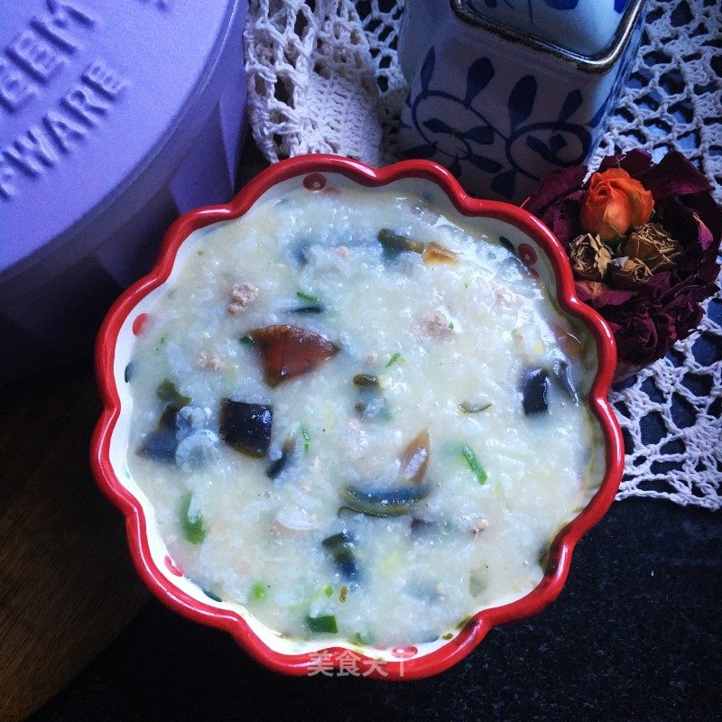 皮蛋瘦肉粥的做法_皮蛋瘦肉粥怎么做_米拉Miira的菜谱_美食天下