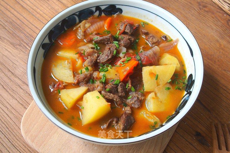 番茄土豆炖牛肉的做法_番茄土豆炖牛肉怎么做_落雨无声的菜谱_美食天下