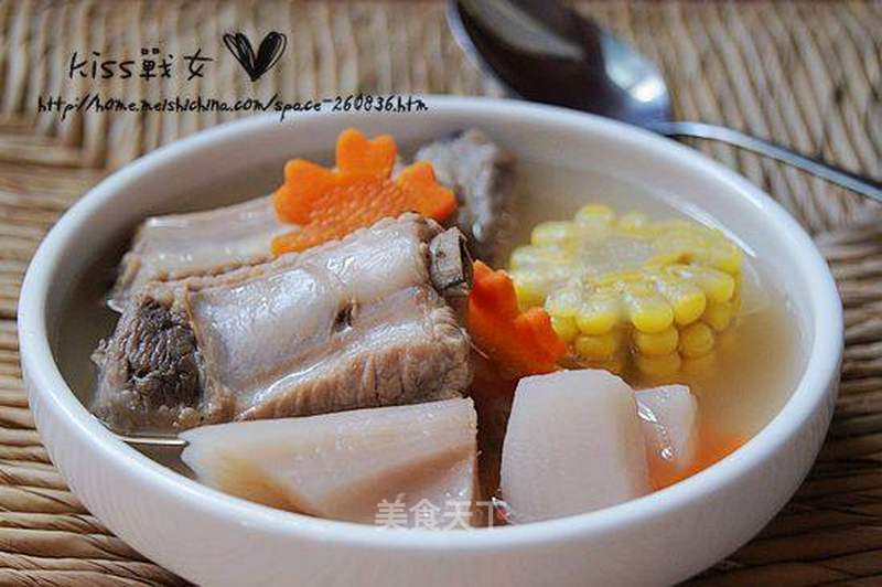 莲藕玉米排骨汤的做法_莲藕玉米排骨汤怎么做_菜谱_美食天下