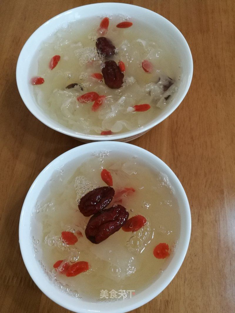 银耳红枣汤的做法_银耳红枣汤怎么做_林家食铺的菜谱_美食天下