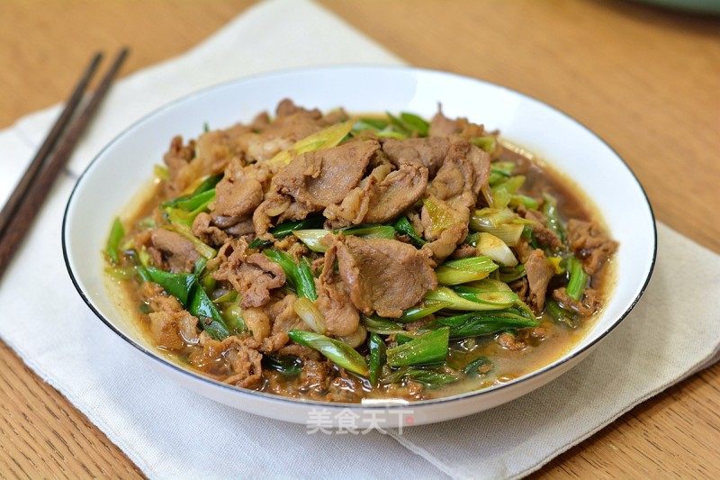 葱爆羊肉的做法_葱爆羊肉怎么做_Meggy跳舞的苹果的菜谱_美食天下
