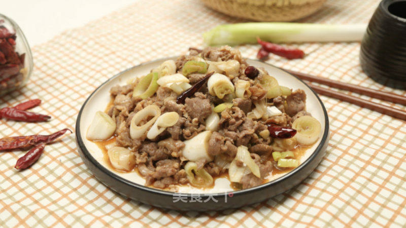 葱爆羊肉的做法_葱爆羊肉怎么做_美食天下的菜谱_美食天下