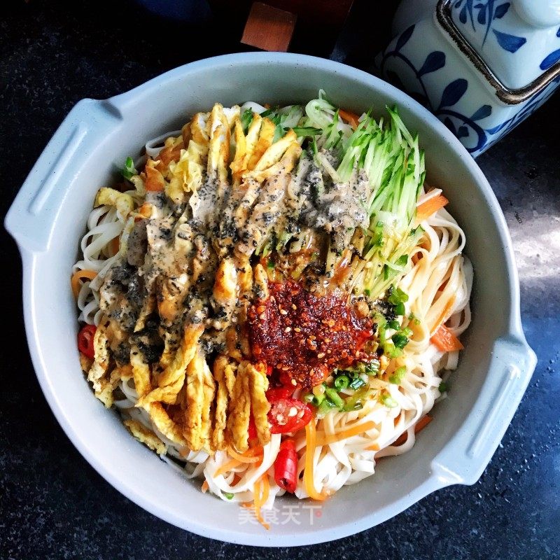 鸡蛋丝麻酱凉面的做法_鸡蛋丝麻酱凉面怎么做_米拉Miira的菜谱_美食天下