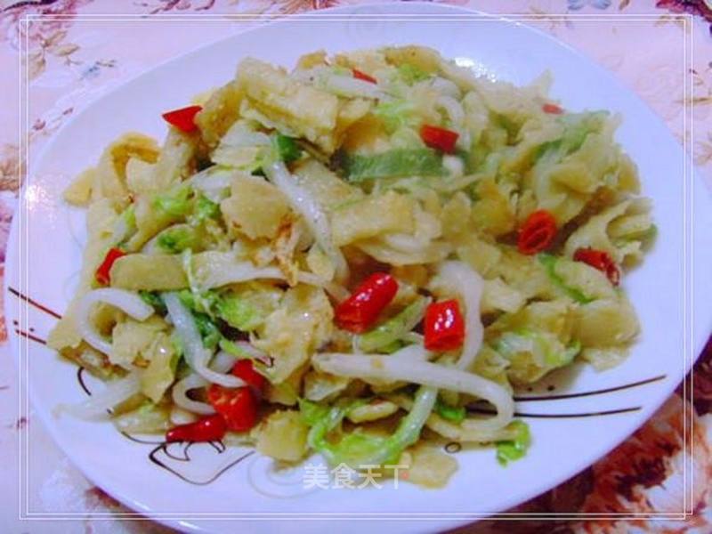 鸡蛋炒饼的做法_鸡蛋炒饼怎么做_菜谱_美食天下