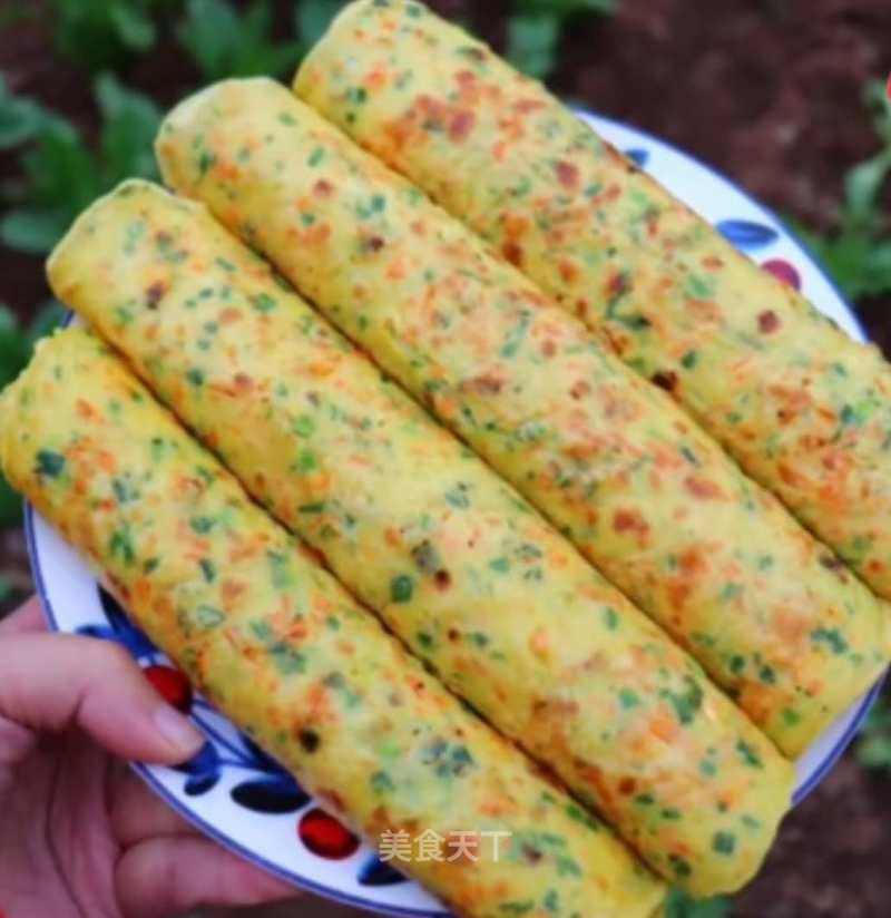 葱花胡萝卜早餐饼的做法_胡萝卜别再炒着吃,这样做葱花胡萝卜早餐饼,营养均衡,2分钟一张,简单又好吃!_葱花胡萝卜早餐饼怎么做_纯纯的早餐的菜谱_美食天下