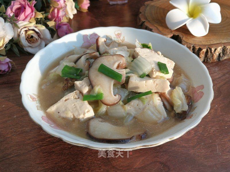 白菜香菇炖豆腐的做法_白菜香菇炖豆腐怎么做_清水淡竹的菜谱_美食天下