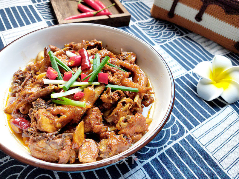 啤酒三杯鸡的做法_啤酒三杯鸡怎么做_小小多和包子的菜谱_美食天下