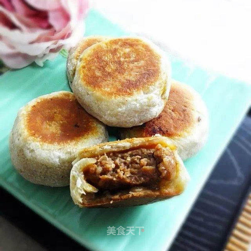 苏式鲜肉月饼的做法_苏式鲜肉月饼——平底锅版_苏式鲜肉月饼怎么做_草月的菜谱_美食天下