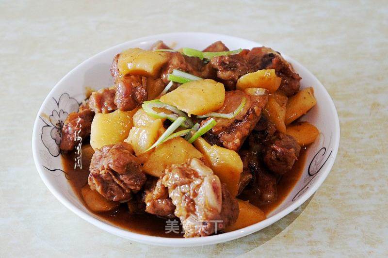 排骨炖土豆的做法_排骨炖土豆怎么做_大海微澜的菜谱_美食天下