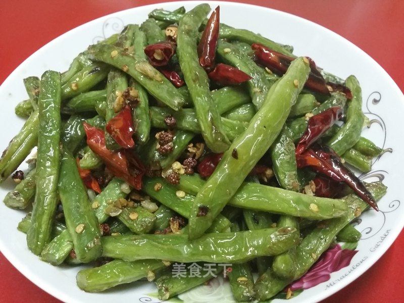 干煸豆角的做法_干煸豆角怎么做_笑看天下524335751的菜谱_美食天下