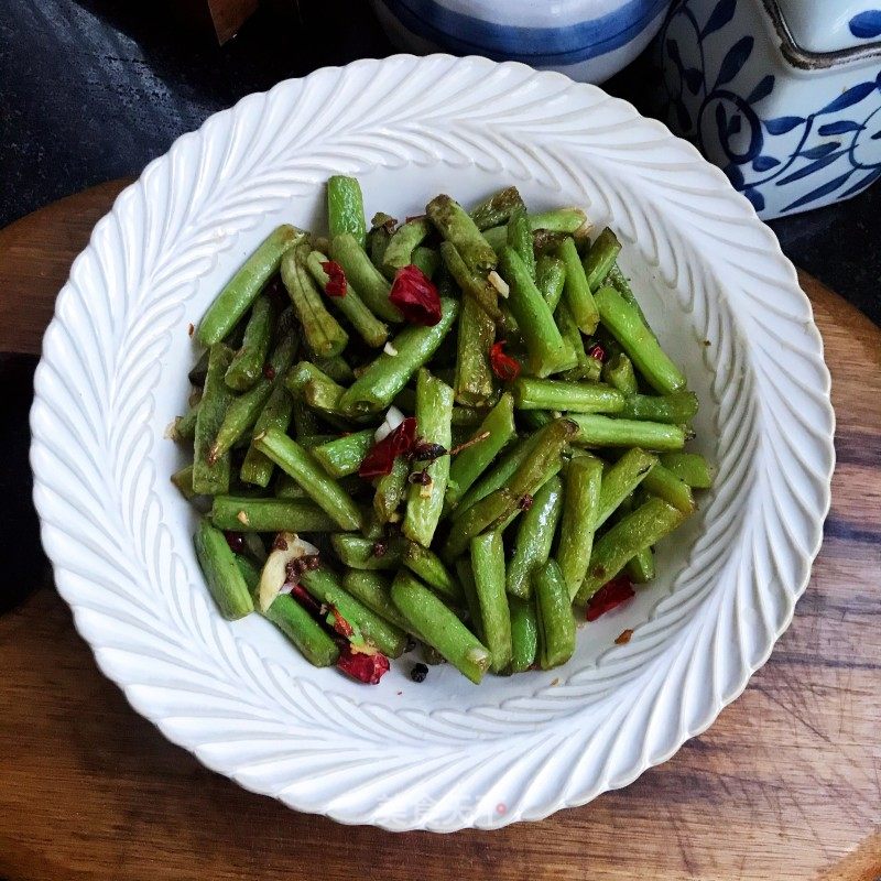 干煸豆角的做法_干煸豆角怎么做_米拉Miira的菜谱_美食天下