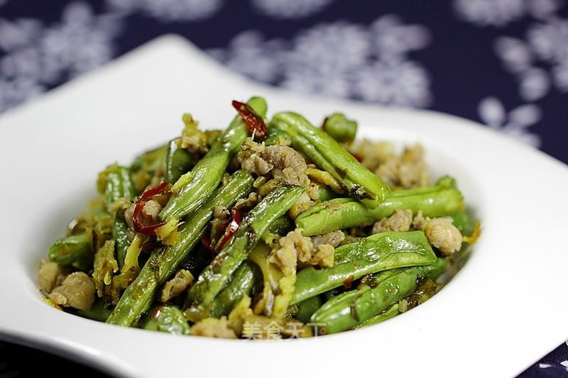干煸四季豆的做法_干煸四季豆怎么做_斯佳丽WH的菜谱_美食天下