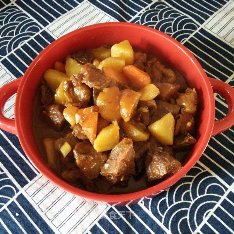 牛肉炖土豆胡萝卜的做法_牛肉炖土豆胡萝卜怎么做_董小伊的菜谱_美食天下
