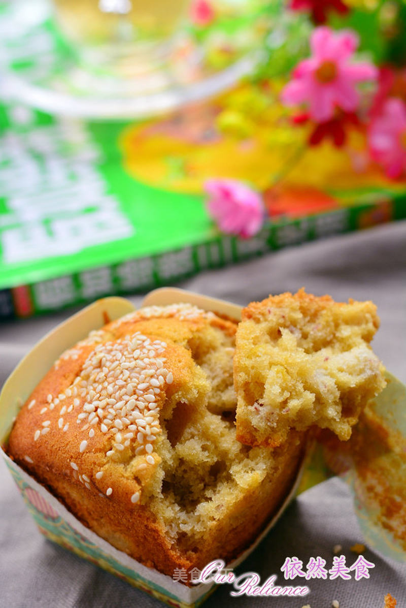 柠檬香蕉马芬的做法_依然学烘焙–柠檬香蕉马芬_柠檬香蕉马芬怎么做_依然美食的菜谱_美食天下