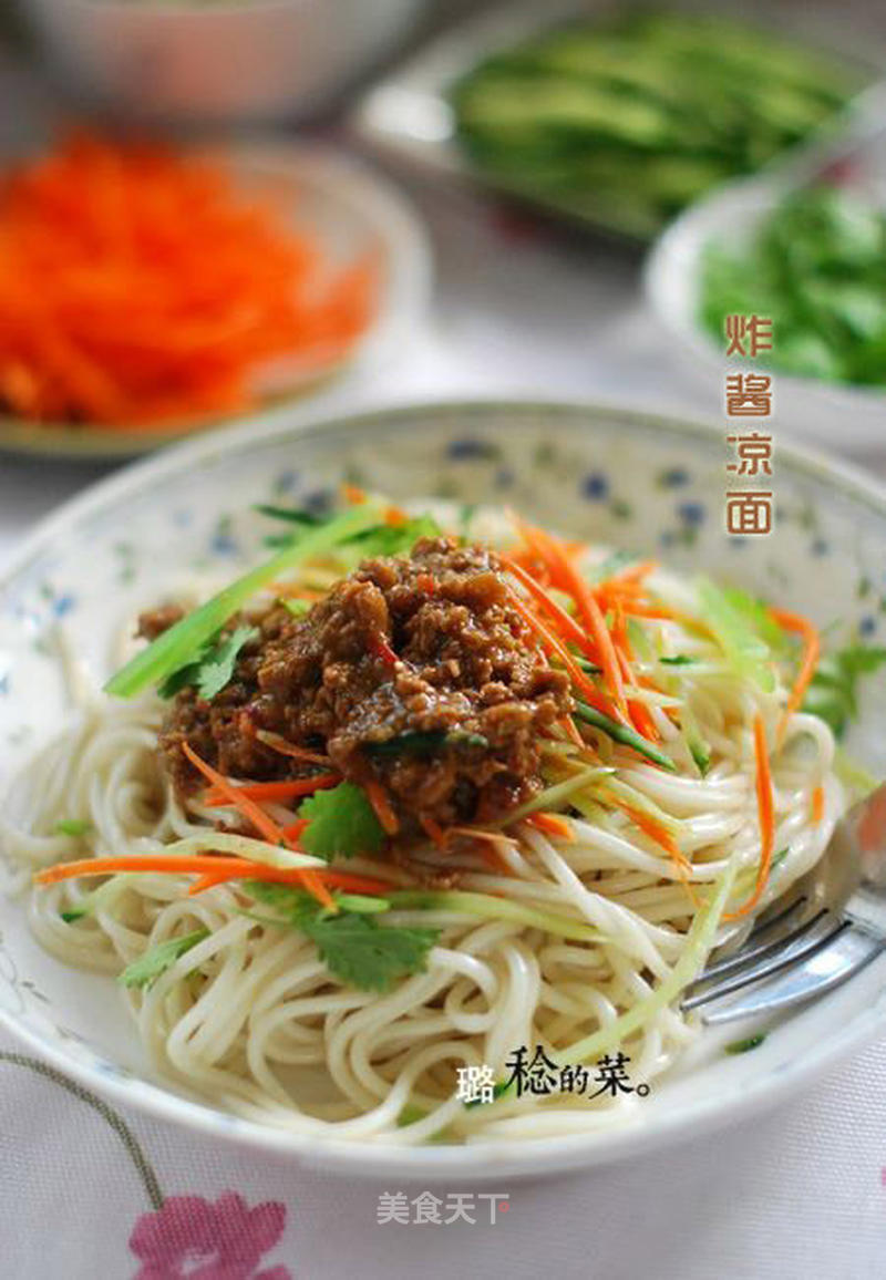 炸酱凉面的做法_“清爽弹牙,香浓不腻”的夏季必备主食【炸酱凉面】_炸酱凉面怎么做_璐稔的菜谱_美食天下