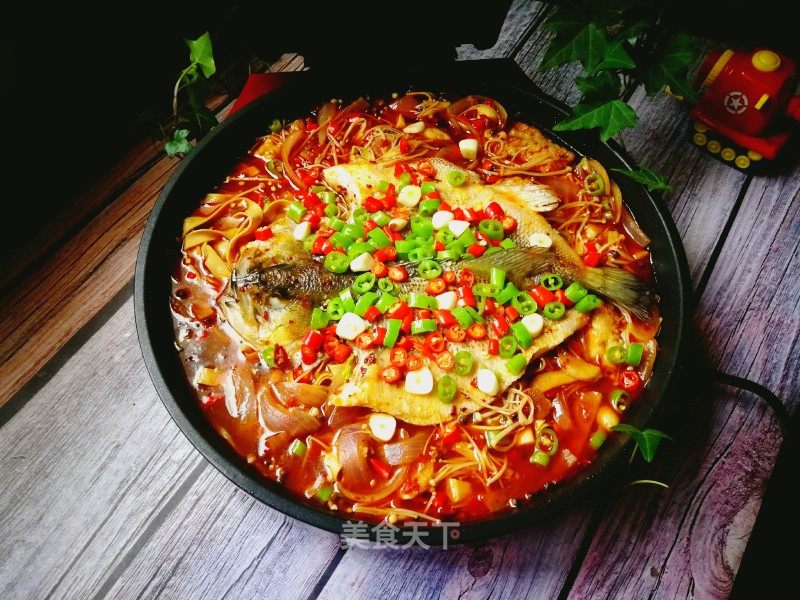 双椒鲈鱼的做法_电饼铛家常烤鱼:双椒鲈鱼_双椒鲈鱼怎么做_一溪月的菜谱_美食天下